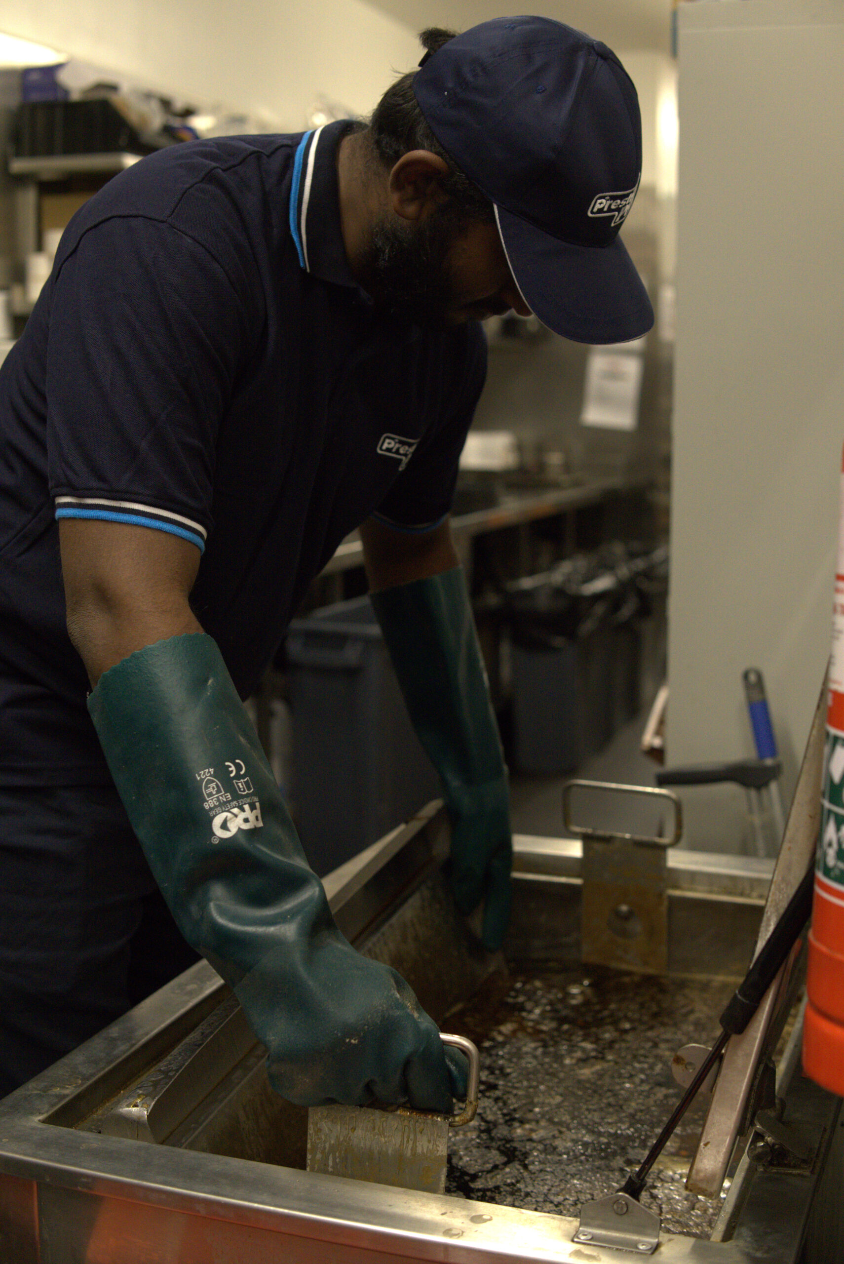 OzTank Filter and Equipment Cleaning